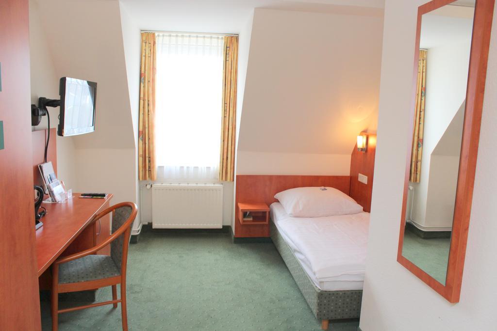 Stadthotel Duesseldorf Exterior photo